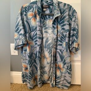 St. John’s Bay Men’s Causal Button Down Shirt